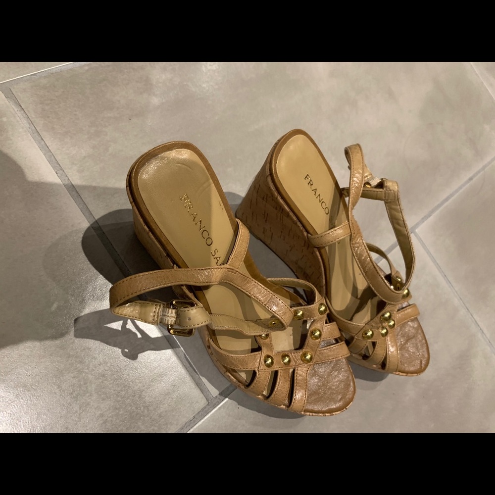 Heels - Picture 2 of 3